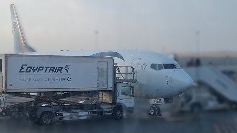 تجربتي مع مصر للطيران من الرياض الى القاهرة ومطار القاهرة الدولي | EgyptAir