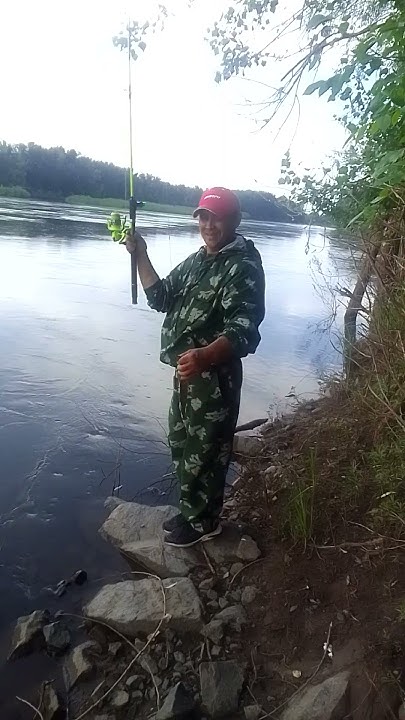 довольный рыбак)) - YouTube