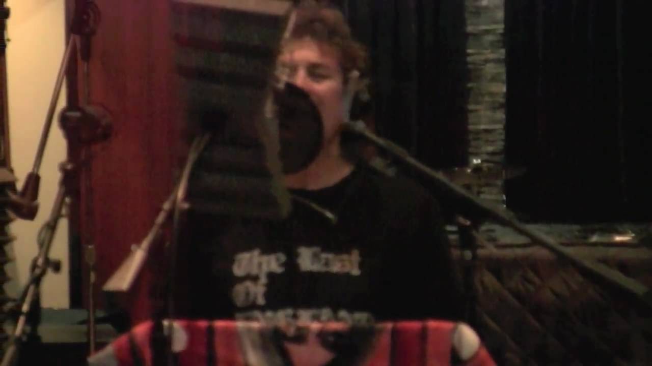 Assista a Mickey Thomas - Tempted By The Fruit of Another - The Track Shack Studio Sessions no YouTube Assista a Mickey Thomas - Tempted By The Fruit of Another - The Track Shack Studio Sessions no YouTube