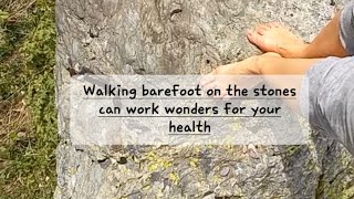 If you suffer from mycosis or fungus on your nails, being barefooted is a natural way to avoid them