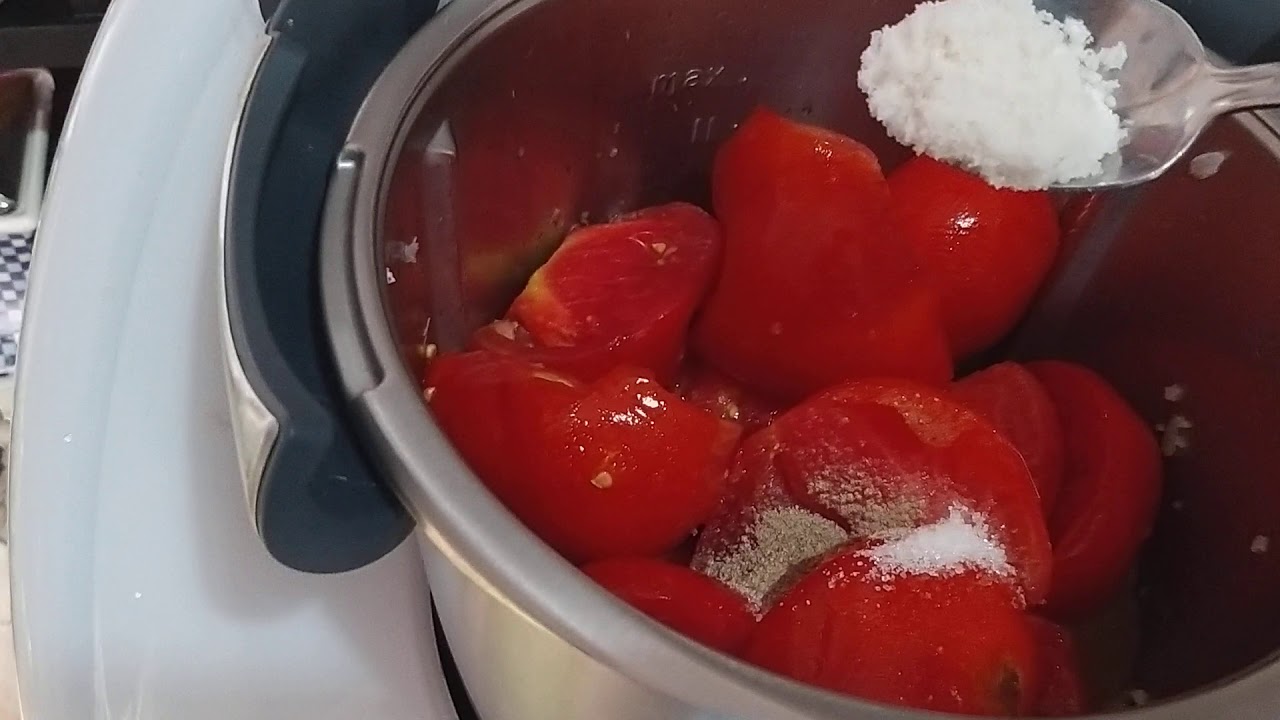 تحضير صلصة طماطم لذيذة وسريعة بالترموميكس##preparation rapide de la sauce tomate au tm6