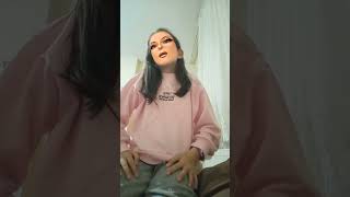 1 saat odamda kalınca ailem