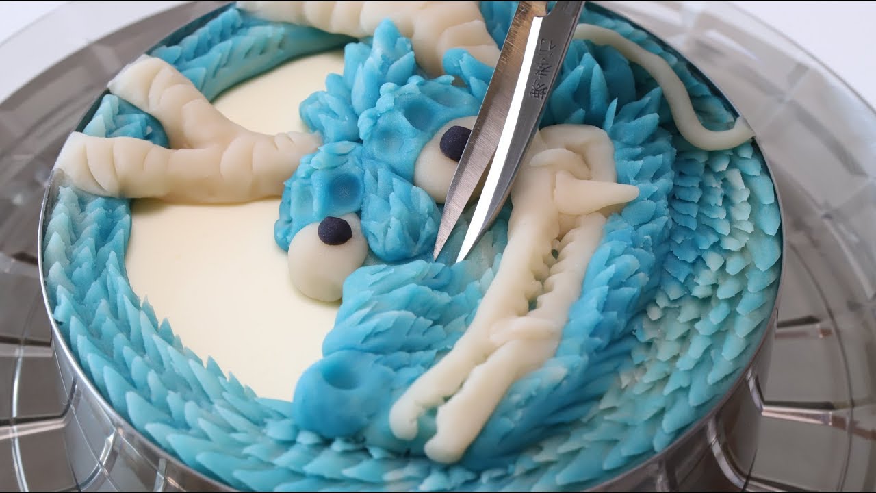 リヤドロ　NAO フィギュリン　パティシエ　Delicious Cake Gluten Free Lemon Drizzle Cake – Didi Cakes