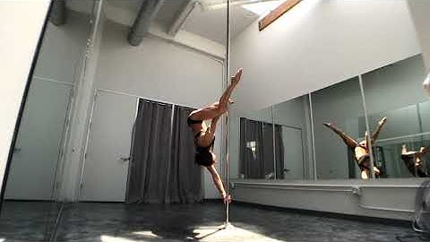 The Twist Off or True Grip Climb - Pole Dancing by ElizabethBfit