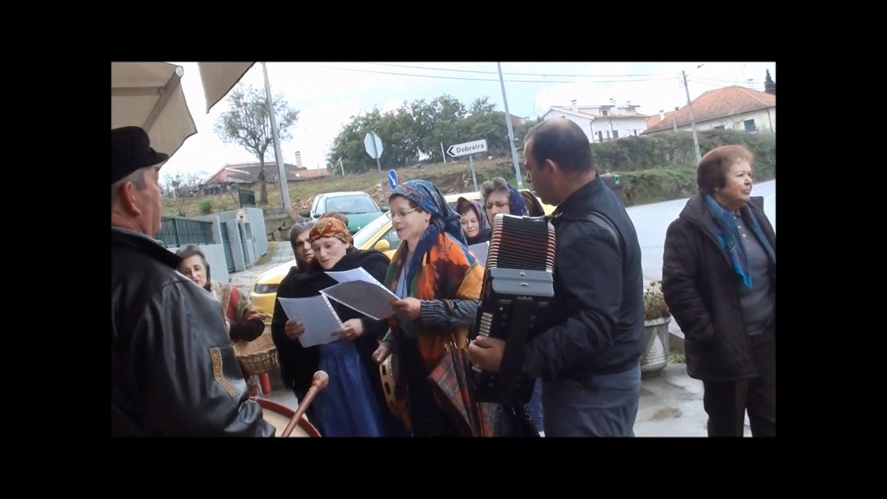 cantar das Janeiras 2012~PI2525.wmv