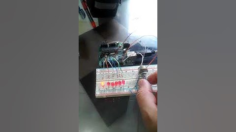 Projeto de Eletrônica Com Arduino Feito na Sala de Aula do Curso de Engenharia Elétrica!! Deu Bom!?