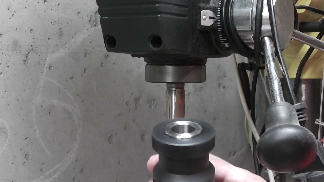 Переходник с конуса B16 на B18