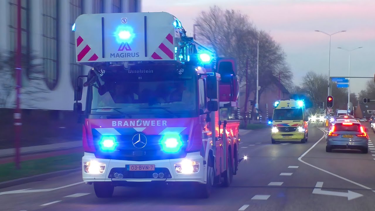 Brandweer, Politie en Ambulances met spoed naar en vanaf meldingen in Nieuwegein en omstreken!