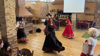 Я МИЛОГО УЗНАЮ ПО ПОХОДКЕ, ПЕСНИ И #ТАНЦЫ НА ЮБИЛЕЕ💃🏿. Е. БЕРЛИН. КОЛЛЕКТИВ ТАНЦА &quot;ЭКСПРОМТ&quot;.