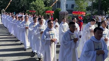 Kỷ niệm 20 năm Giám mục- Đức Tổng Giuse Nguyễn Chí Linh 3/8/2024 Tại nhà thờ chính toà Phủ Cam Huế