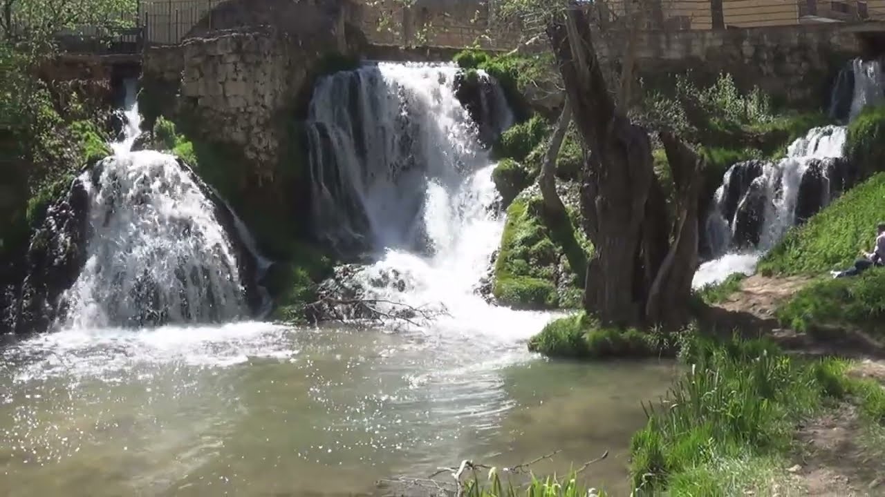 Foto de Nacimiento río Cifuentes en Cifuentes, Guadalajara