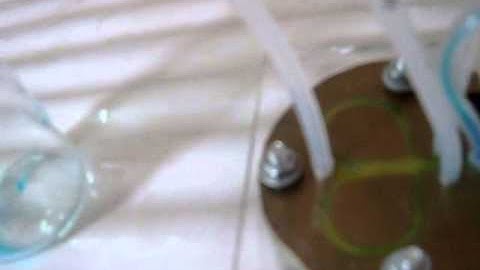 microfluidic oscillator