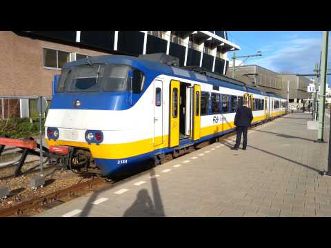 Zeldzaam: sprinter naar Utrecht van spoor 13 in Zwolle