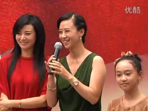 翁虹自曝"暗恋"周小斌多年  张一山被赞逗笑功力强