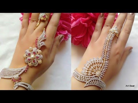 Buy Gold Bangles Online India with Latest Designs - Manubhai Jewellers