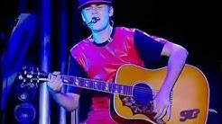 Justin Bieber - Favorite Girl  LIVE HD 2011  - Durasi: 2:07. 
