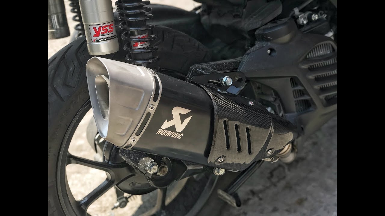 Pô akrapovic r1