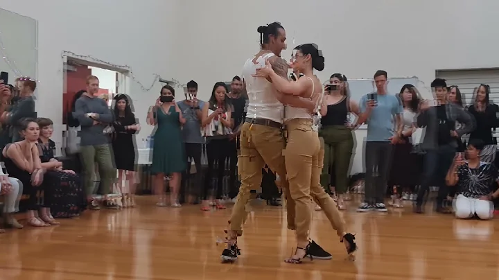 Badoxa - Show, Merwan Minoo & Victoria Fletcher,  ...
