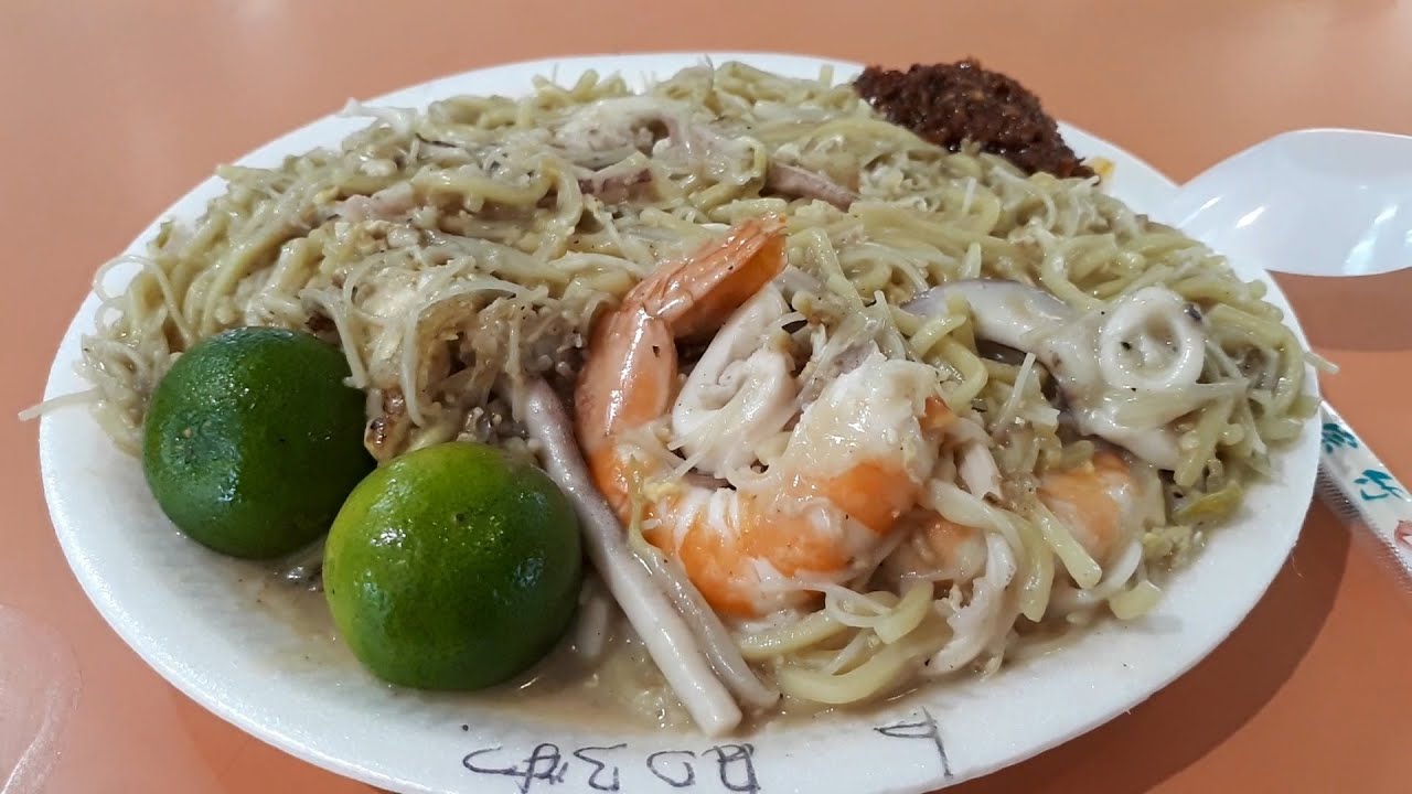 Favorite Food at ABC before it closed for Renovation. Tiong Bahru Yi Sheng Fried Hokkien Prawn Mee