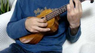 Video thumbnail of "I FELL IN LOVE WITH HONOLULU  ukulele"