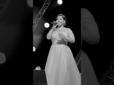 خلصت دموع العين شيرين