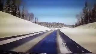 Момент аварии, в которую попала семья Храмцовых на трассе Пермь-Екатеринбург Момент аварии, в которую попала семья Храмцовых на трассе Пермь-Екатеринбург
