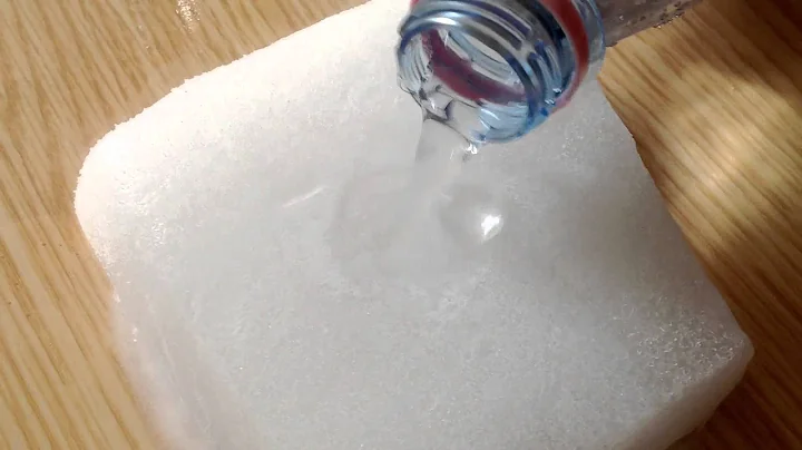 Water on a big block of dry ice - Physics On Earth