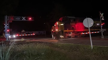 F722-25 ES40DC RICH K5LA AC44DIT SD40-3ISO stopping at the diamond then notch8 action to leave town