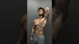 #pathwaygrowthchallenge #gym #lifting #bodybuilding #aesthetic
