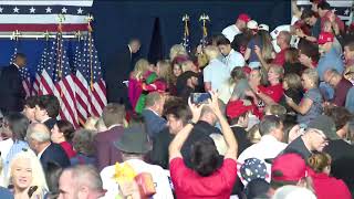 President Donald Trump speaks at midterm rally in Mobile, Alabama