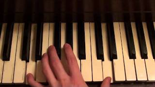 Miniatura del video "Heartbeat - Childish Gambino (Piano Lesson by Matt McCloskey)"