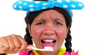Brush your teeth song with Linda