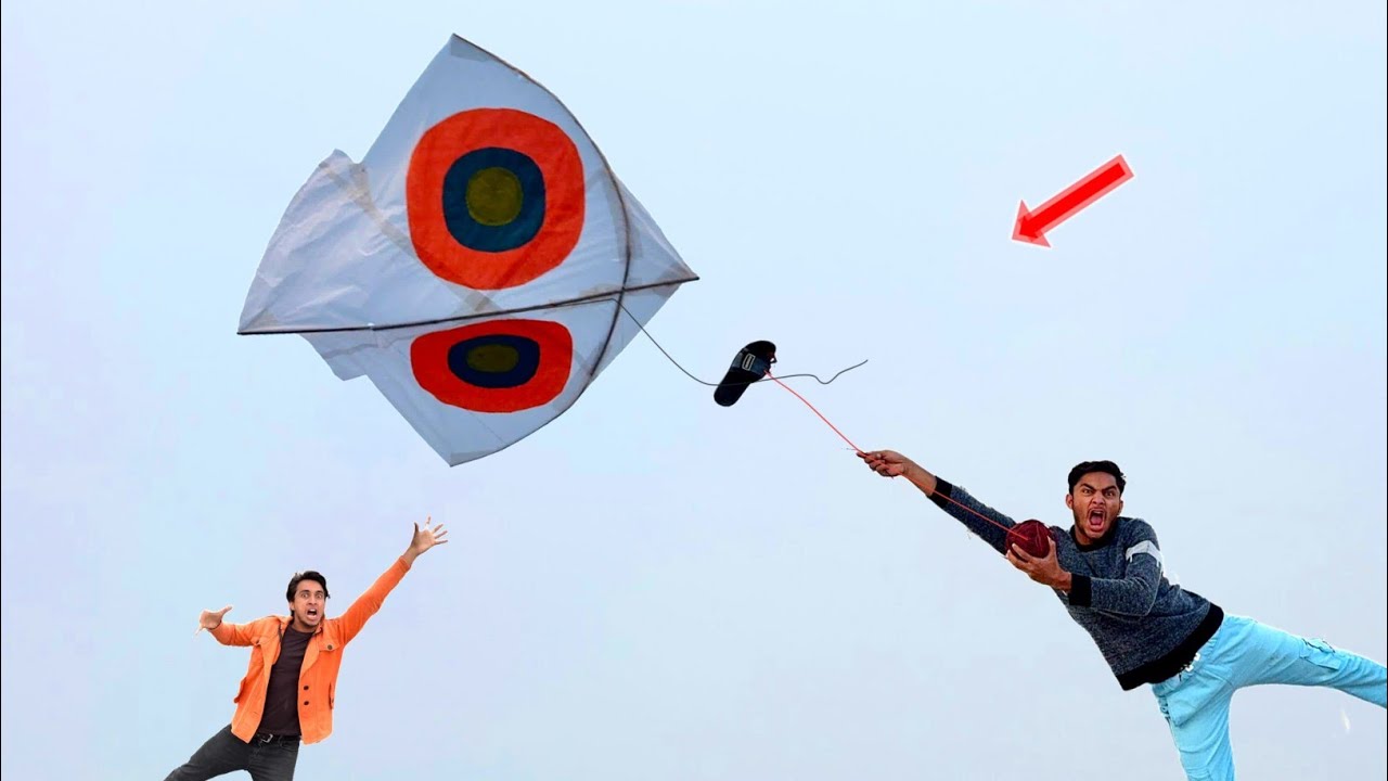 White Big Sherla Kite Vs Small Kite Catch Nasir & Village Boys | Eye Sherla 