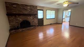 4305 S Meadowlark Springfield, MO 65810