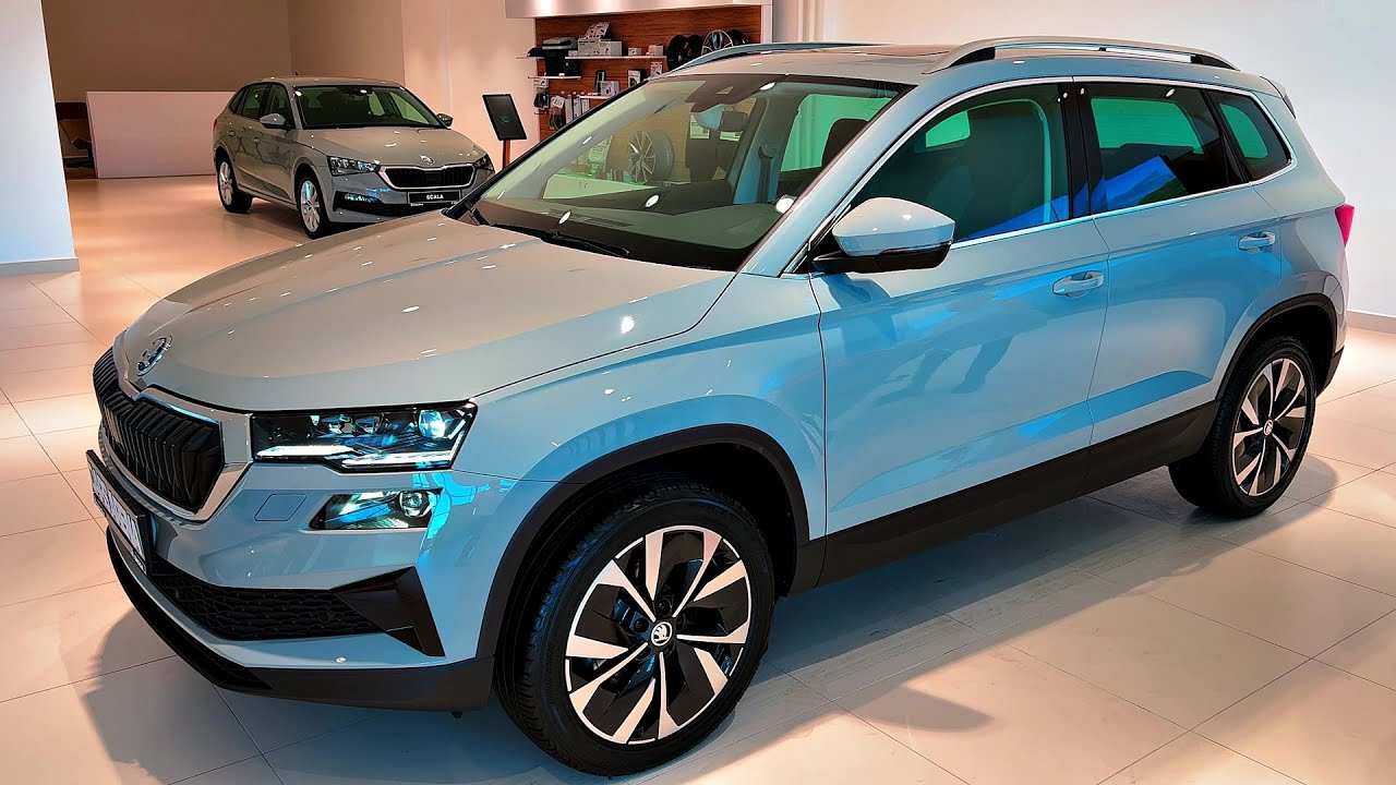 Skoda Karoq (2023) - Striking SUV! 