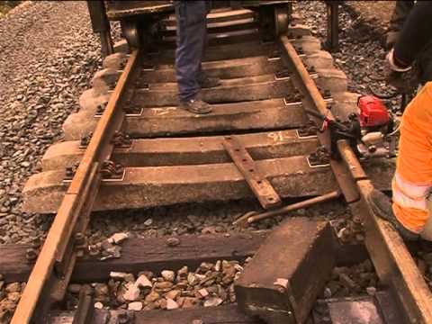 Videó: Chicago Olyan Hideg, Hogy A Vasúti Pályákat Világítja Meg