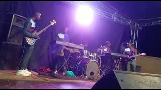 #Yogera Mpulire by Justine Zziwa@Stage performance,🔥🔥