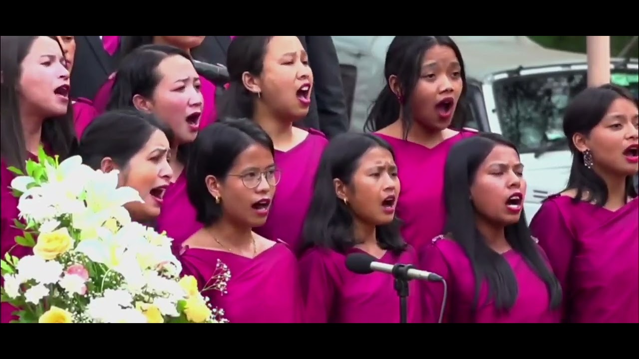 Standing Choir KJP Synod Pdeng: Jingiaseng Thung synod pdeng pura ha Balang Presbyterian Laitumkhrah