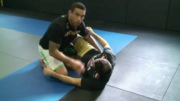 Fabricio Werdum Technique Week 2 - Halfguard Pass