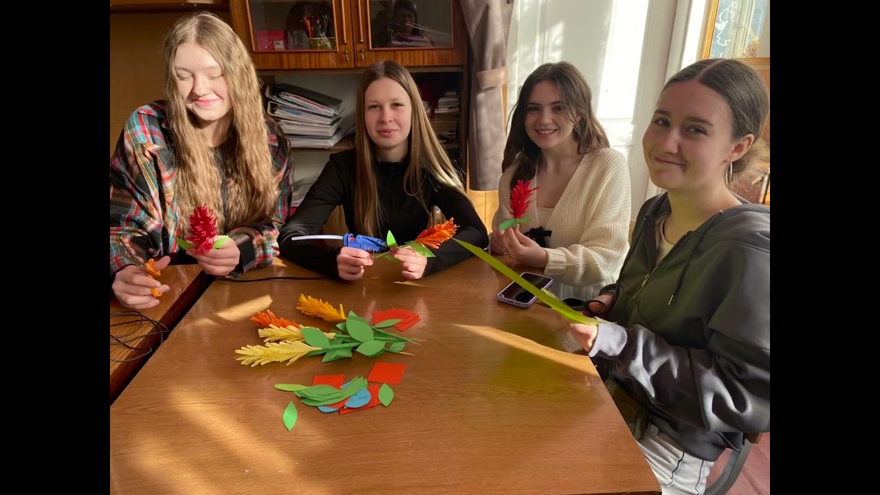 Незламні та чарівні