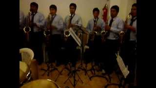 BAJADA DE REYES DE AJUSIC CON LA ORQUESTA INCONFUNDIBLES DE AYACUCHO