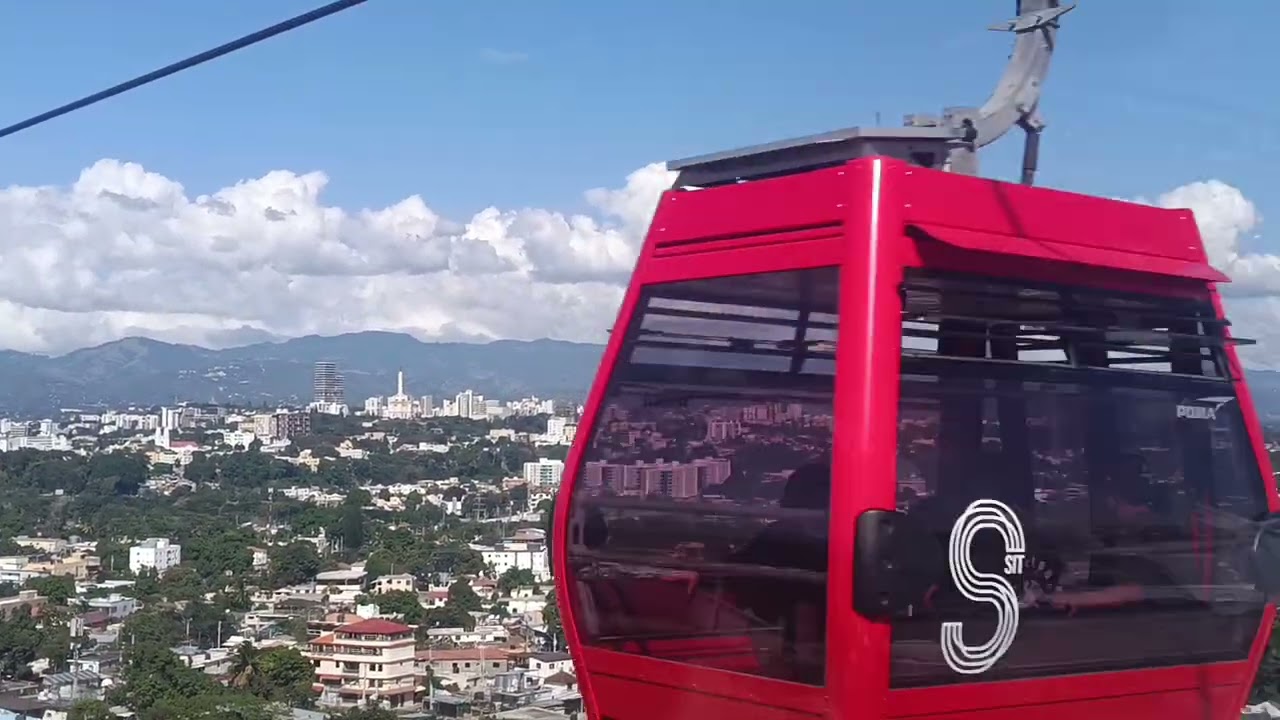 El Teleférico de Santiago, un lujo o una necesidad? 
