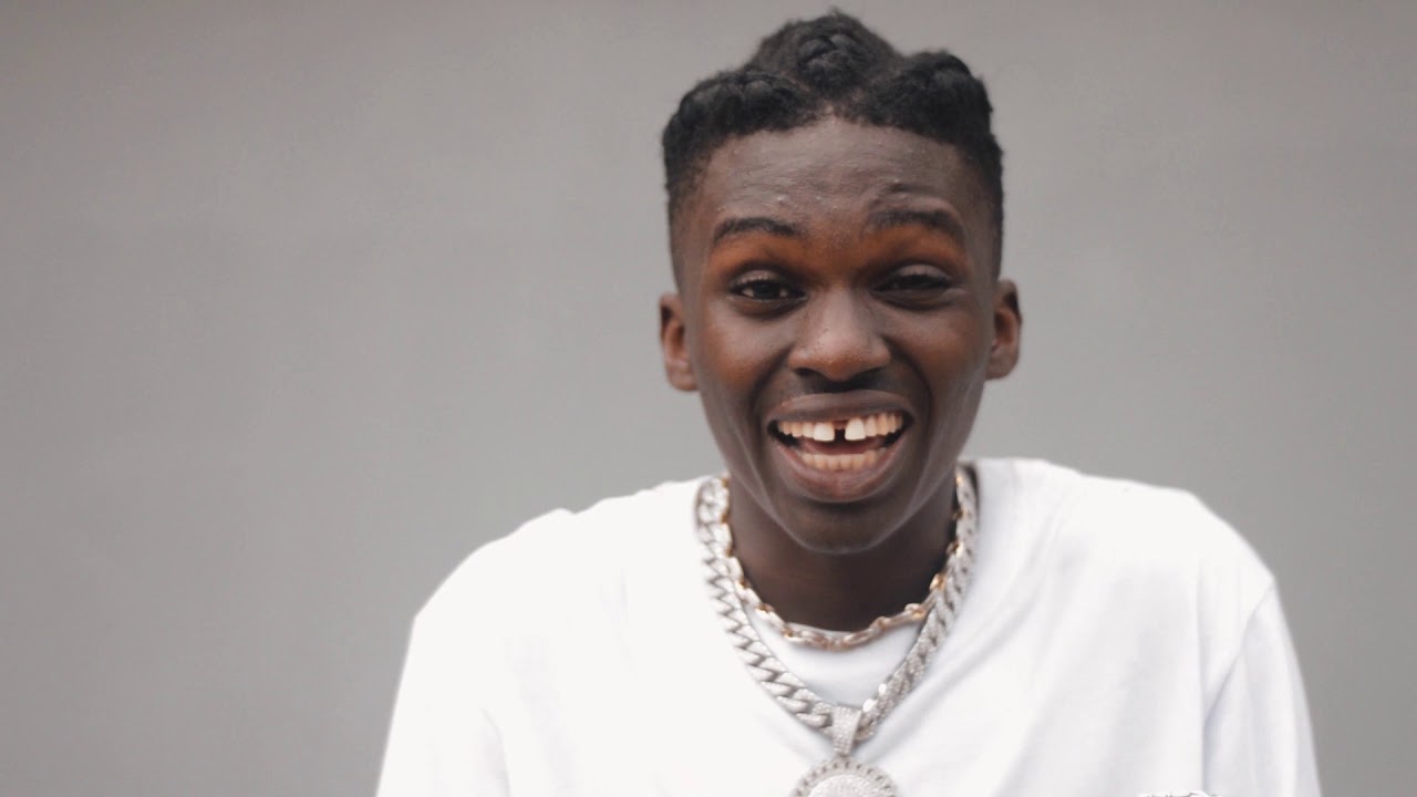 Muchie  Simple (Officialy music Video)