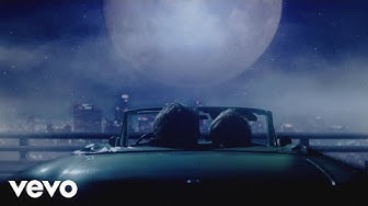 Mike Posner, salem ilese - Howling at the Moon (Official Video)