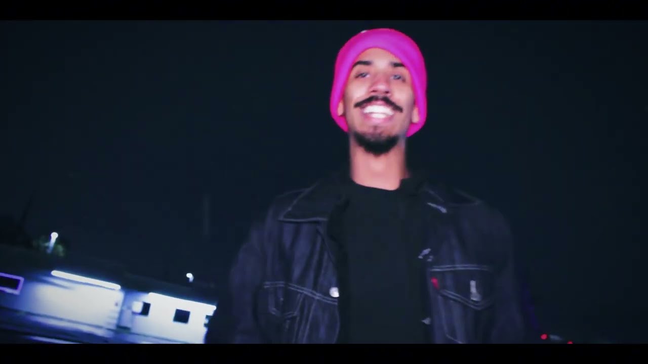 Mira DarkOn$hine - DANCE (Official Video) en YouTube Mira DarkOn$hine - DANCE (Official Video) en YouTube