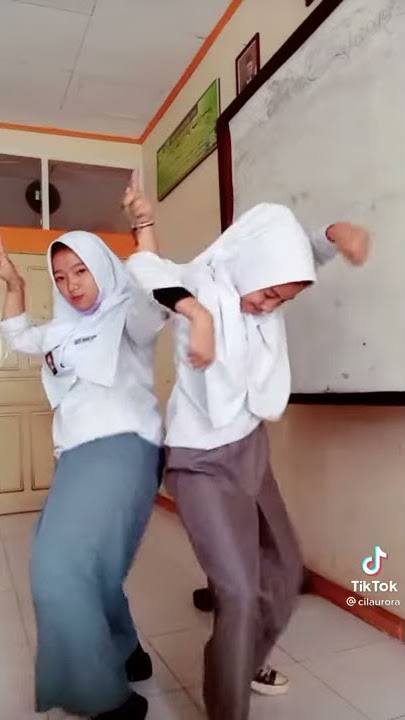 TikTok SMP duet goyang bokong