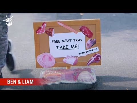 why-are-aussies-so-obsessed-with-meat-trays?