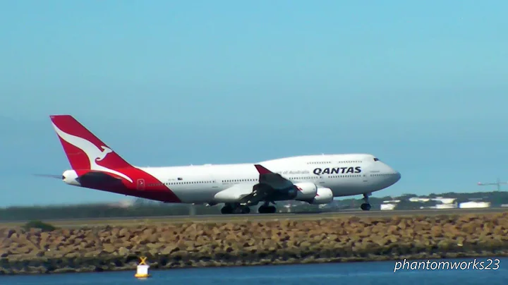 QANTAS 747-400ER QF7 TAKE OFF TO DALLAS