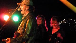 It&#39;s All Over Now - Soozie Tyrell ft. Bruce Springsteen (The Stone Pony, 2 May 2003)
