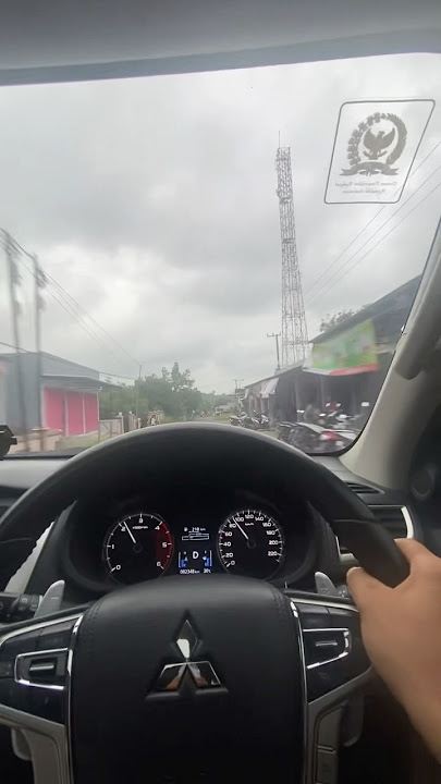 Story WA nyetir pajero ngebut